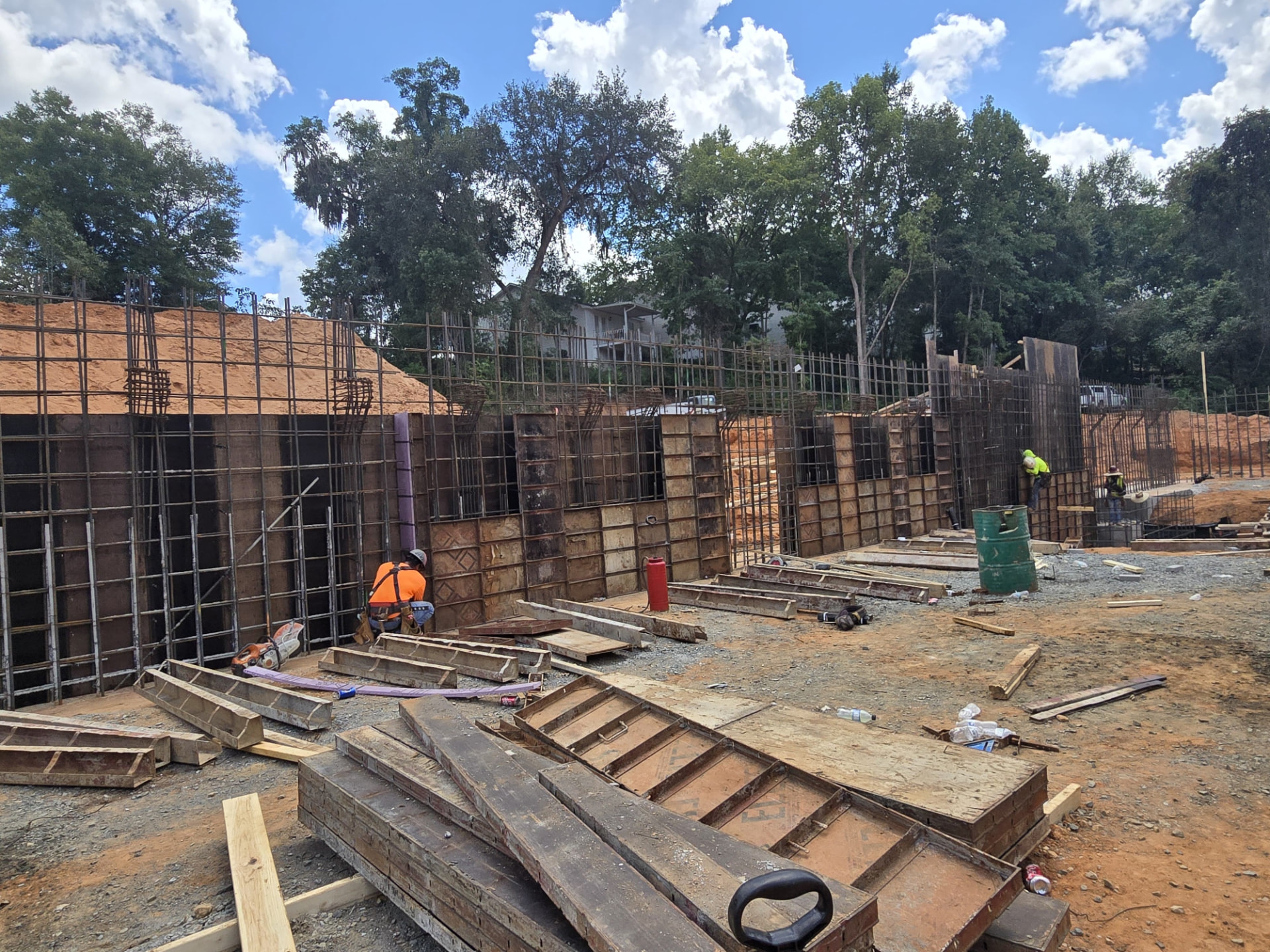 Wall Rebar & Form Setting