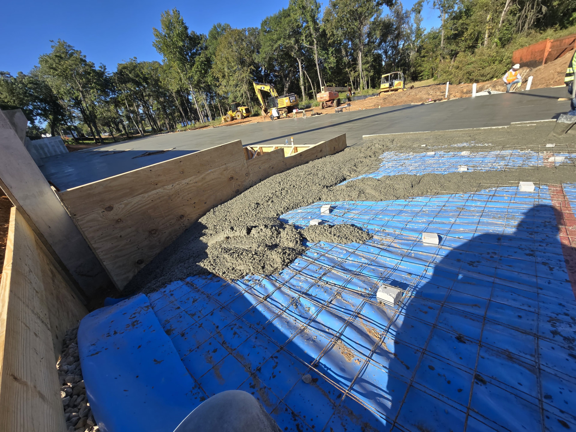 Mat Slab — Vapor Barrier & Mesh