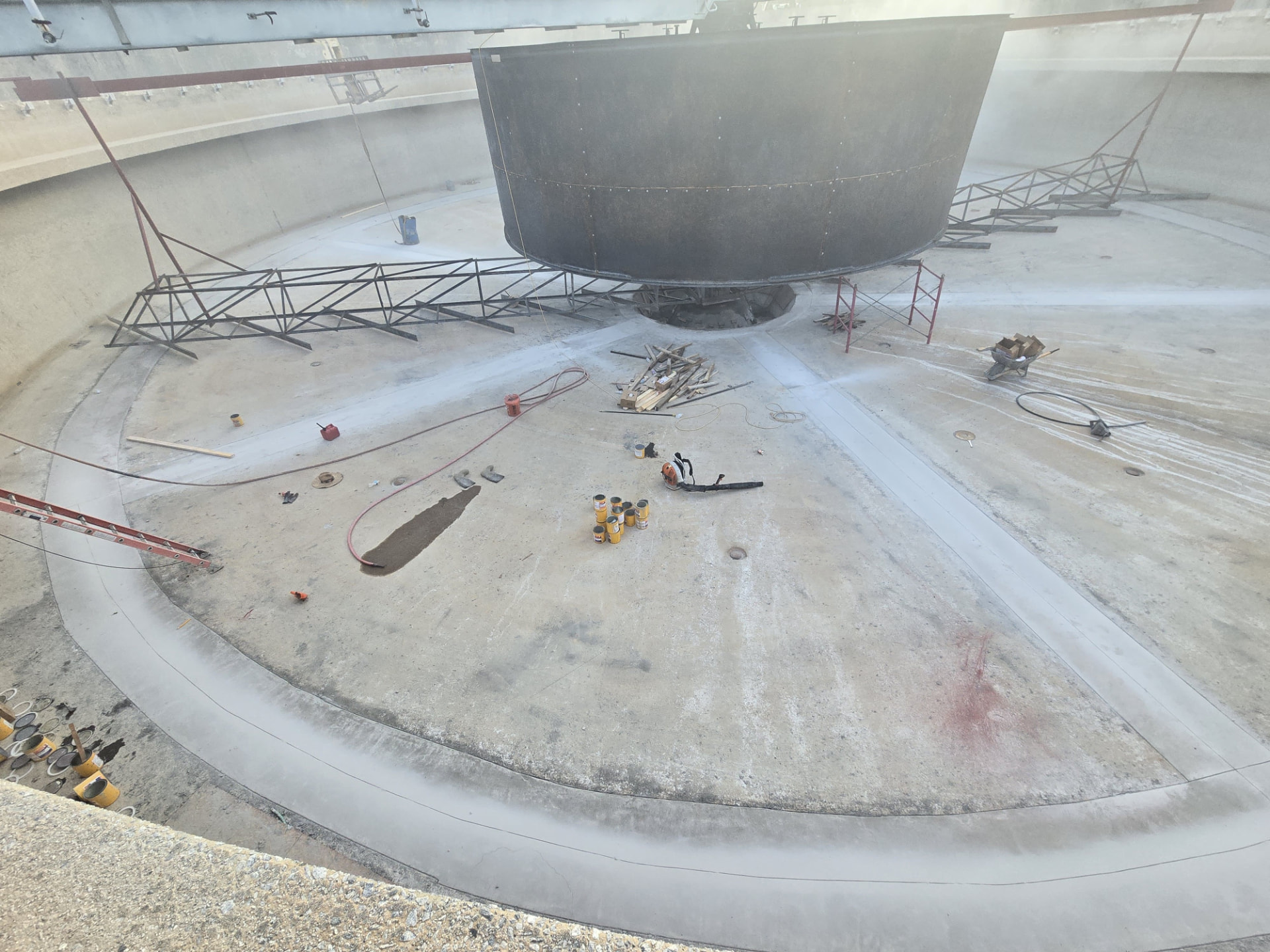 Clarifier Basin Floor & Trough